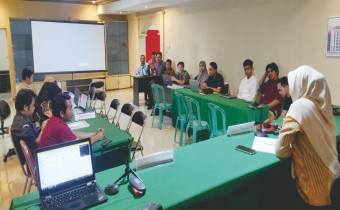 Bawaslu Kabupaten Kayong Utara Mengikuti Kegiatan Rapat Teknis Penggunaan dan Penyerahan Akun Website PPID