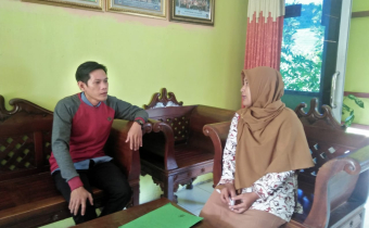 BAWASLU KABUPATEN KAYONG UTARA GANDENG SMA NEGERI 1 SUKADANA UNTUK MELAKUKAN SOSIALISASI PARTISIPATIF BERKELANJUTAN