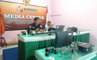 RAPAT SOSIALISASI MANAGEMEN RESIKO BAGI BAWASLU PROVINSI DAN BAWASLU KABUPATEN KOTA TAHUN 2020