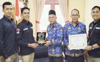 Badan Pengawas Pemilihan Umum (Bawaslu) Kabupaten Kayong Utara melaksanakan koordinasi sekaligus penyampaian laporan akhir komprehensif terkait pengawasan pelaksanaan Pilkada Tahun 2024