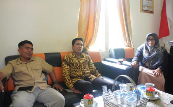 Dokumentasi melakukan koordinasi ke Kantor Komisi Pemilihan Umum (KPU) Kabupaten Kayong Utara 